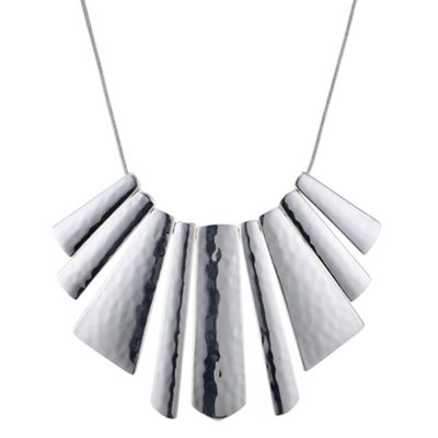 Silver textured graduated stick necklace